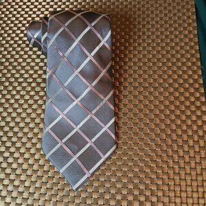 Donald J. Trump 100% Silk Signature Collection Men's Necktie Gray Silver Pink
